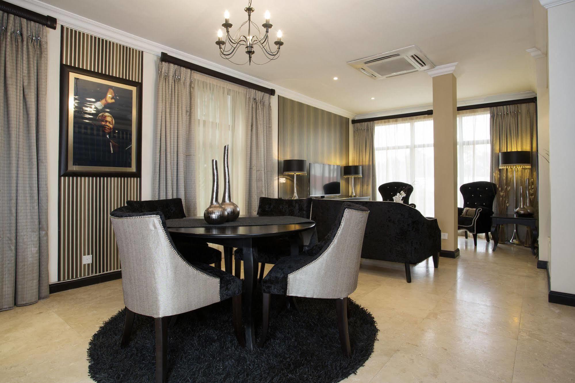 Villa Monticello Boutique Hotel Аккра Экстерьер фото